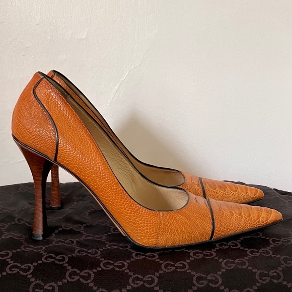 GUCCI PYTHON PUMPS - Picture 6 of 11